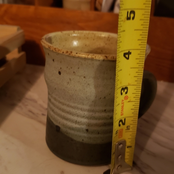 Pair of Rustic Pretty Pottery Mugs - Picture 9 of 9